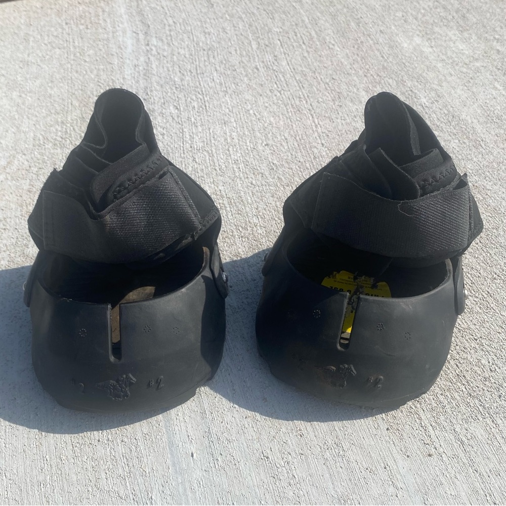 EasyBoot Glove Boots. Size 2